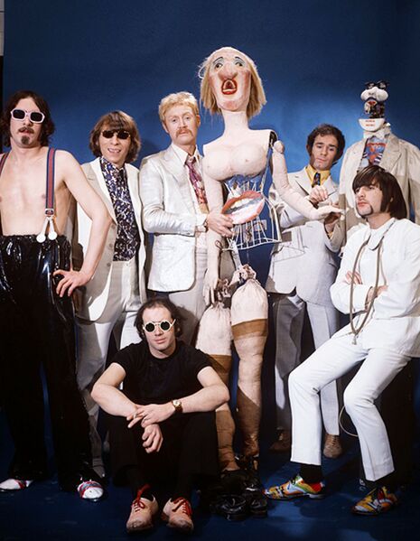 File:The Bonzo Dog Band.jpg