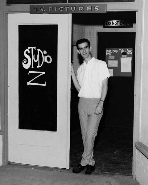 File:Studio Z.jpg