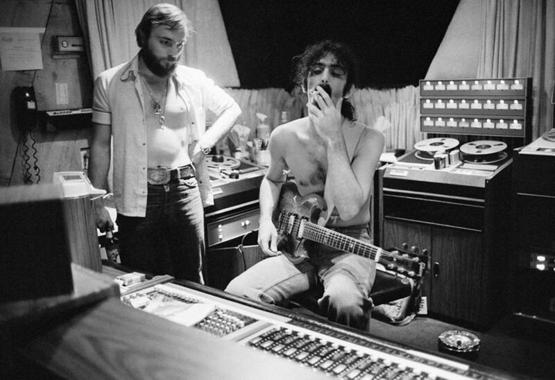 File:Davey Moire, 1976.jpg